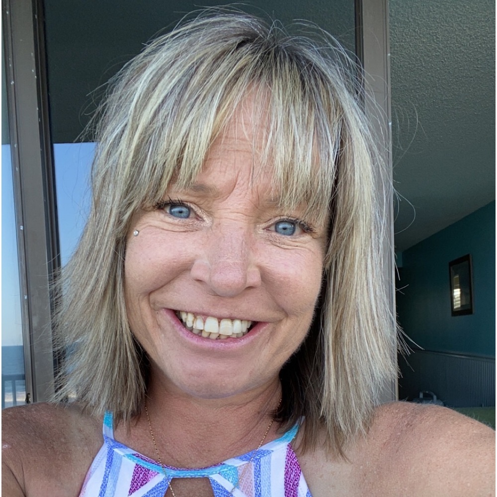 Meet your Posher, Kelli